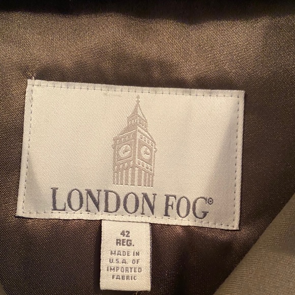 Mens London Fog Trenchcoat - Picture 2 of 2